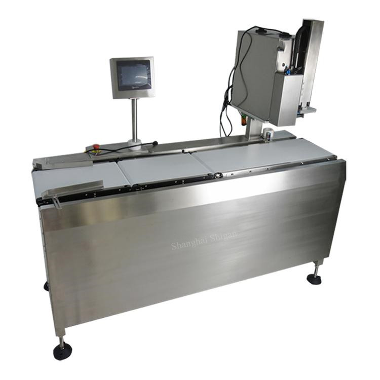 Automatic Flat Book Weighing And Labeling Machine